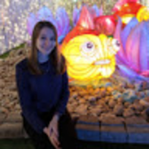 Meet your Posher, Julia - Picture 1 of 1